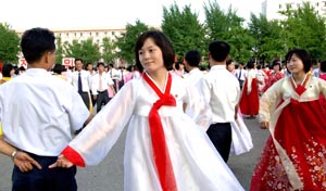 DPRK dancing Party 2